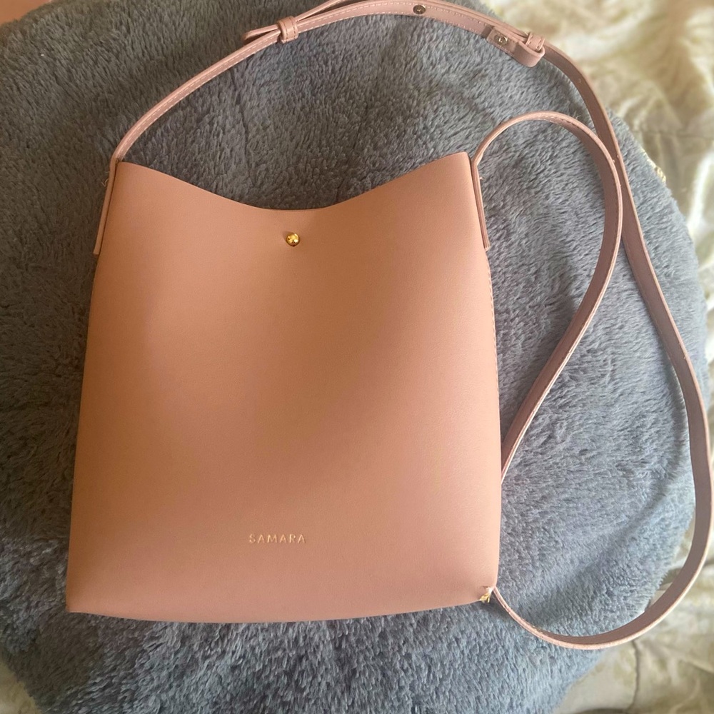 Samara Medium Shoulder Bag